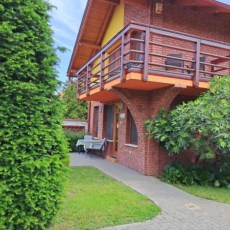 Rozmaring Apartmanok Gyula Exteriör bild